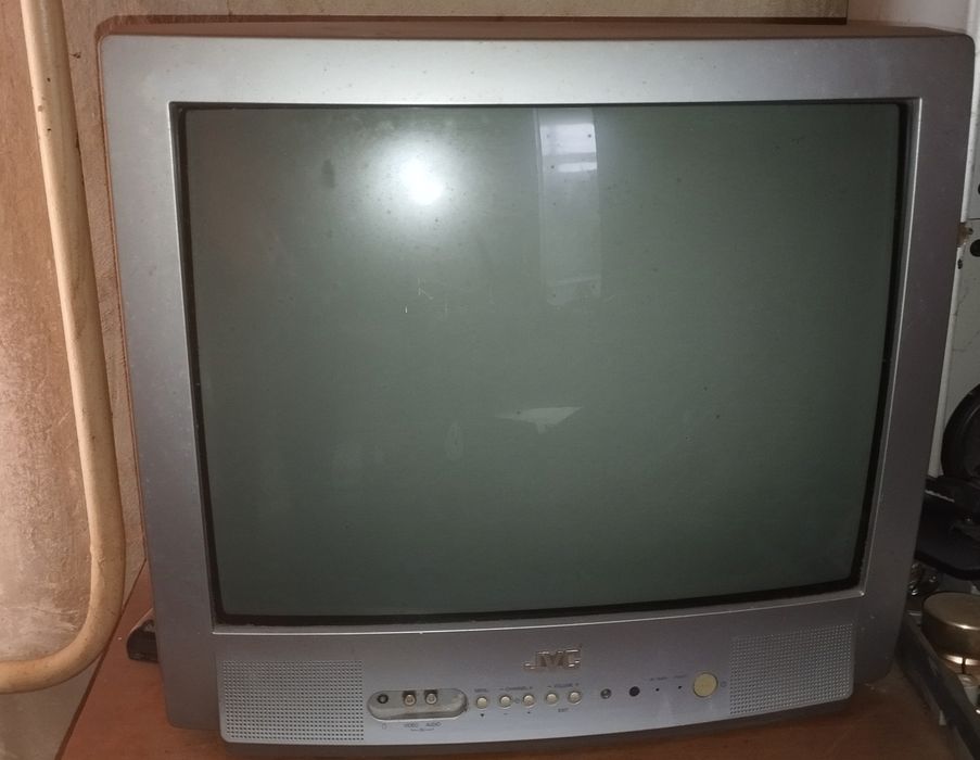 Продам телевизор JVC рабочий