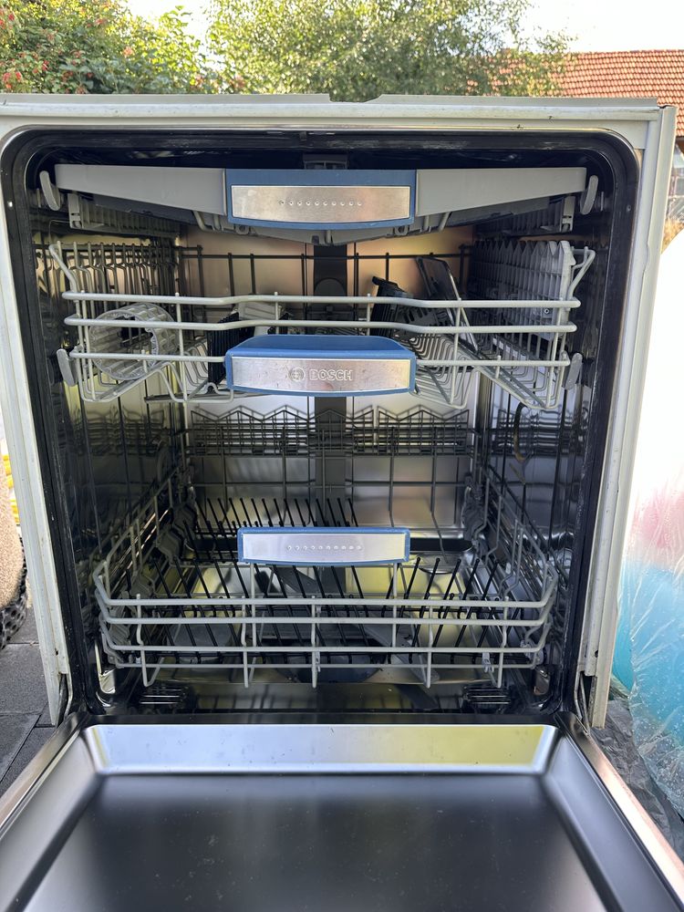 Посудомийка Bosch 60