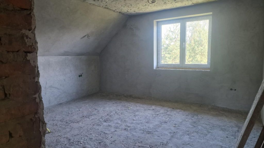 Продається будинок у Мостиськах