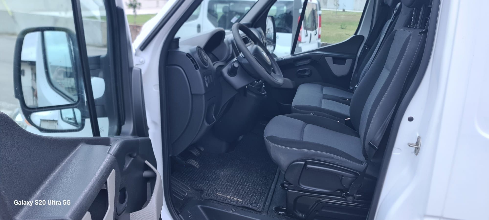 RENAULT Master 2.3