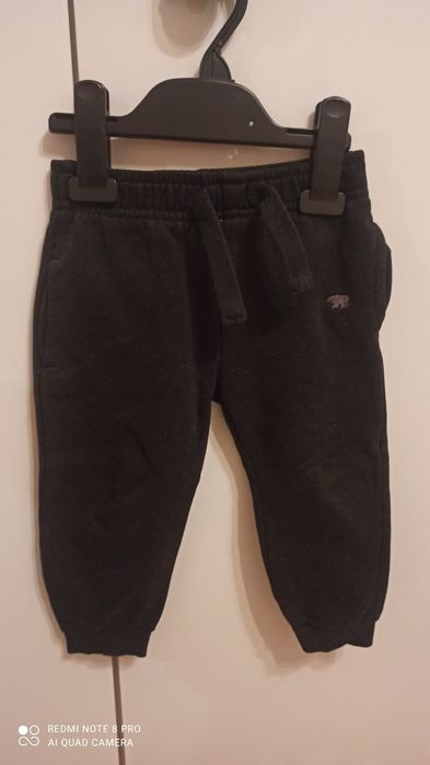 Spodnie dresowe dresy czarne chłopięce z gumką r.86/92