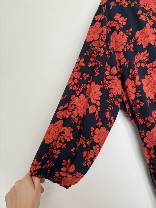 Granatowa sukienka midi w czerwone kwiaty Nutmeg 50 5xl plus size