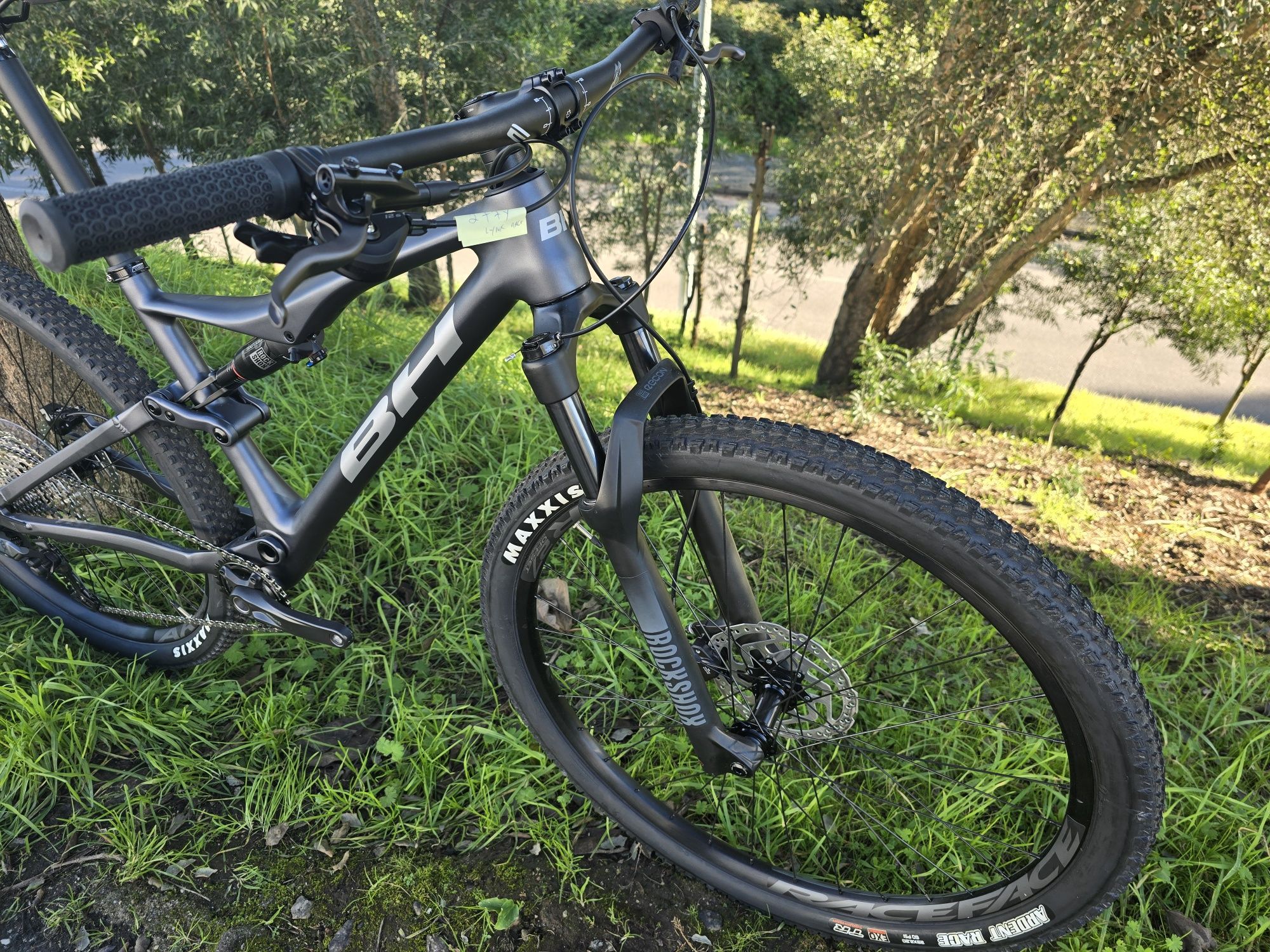 Bh de carbono  nova de exposicao 12x1v m