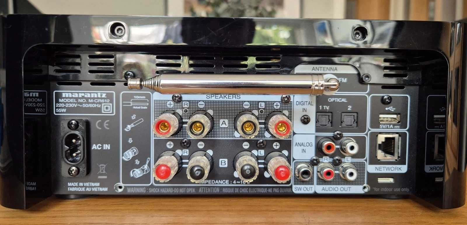 Мережевий програвач, ресівер Marantz M-CR612