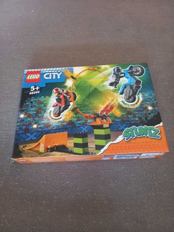 Varios sets lego movie lego city