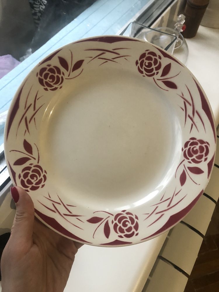 Тарелки красивые ,новые, продам почти даром