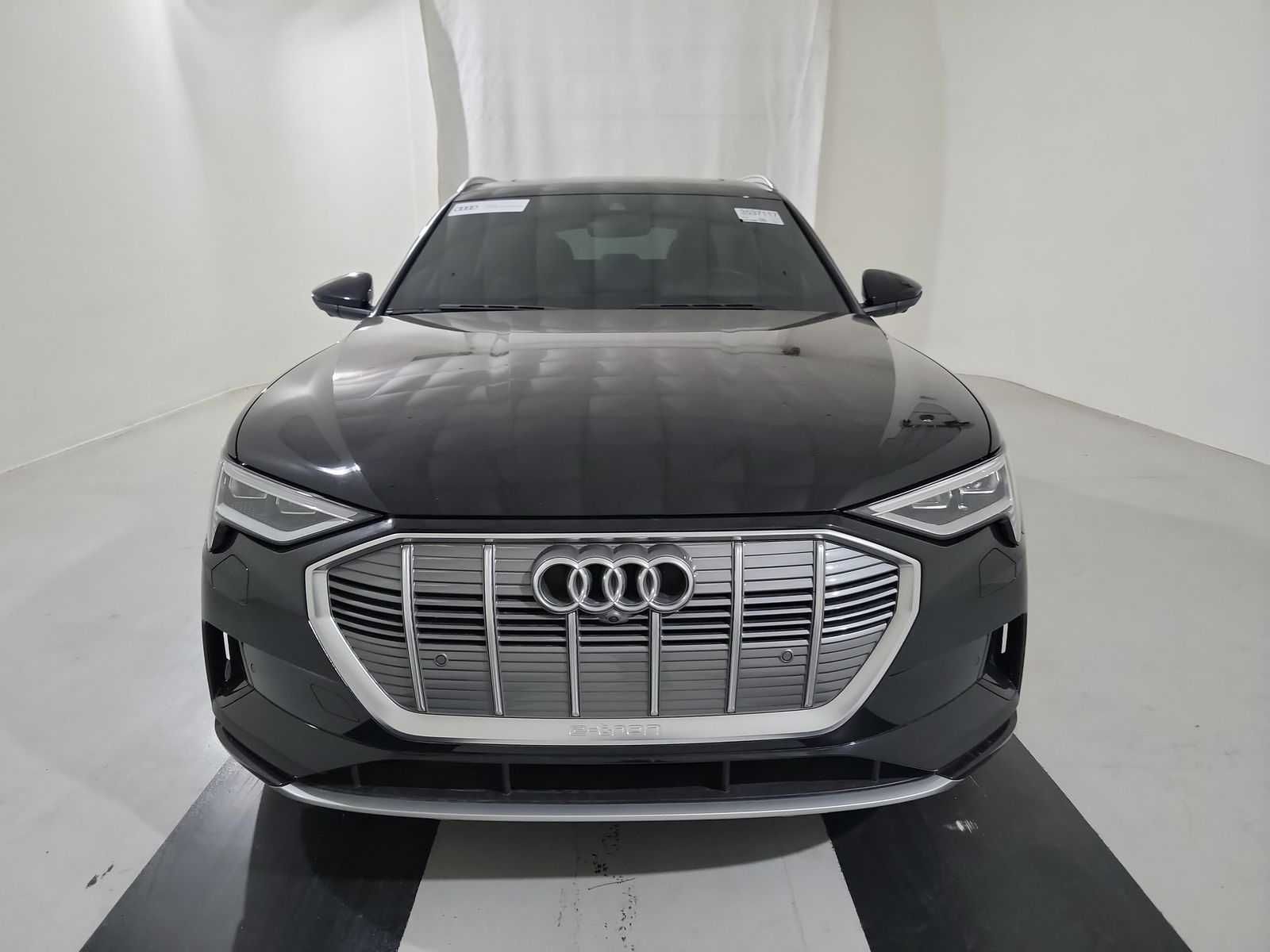 Audi e-tron Prestige 2019