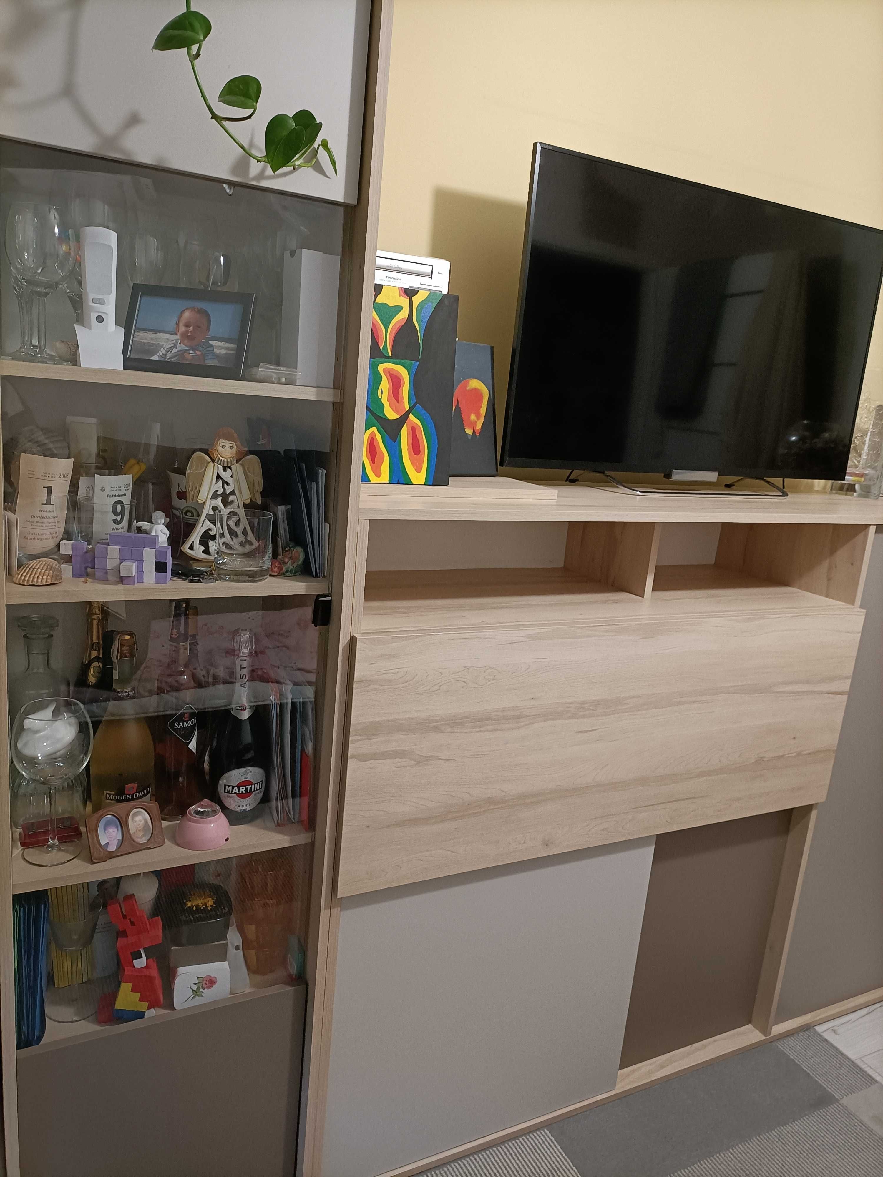 BRW Komoda z barkiem + witryna