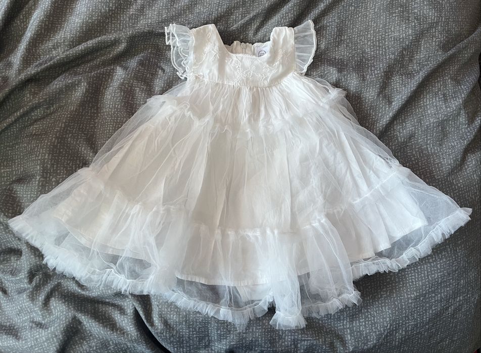 Sukieneczka  na chrzciny