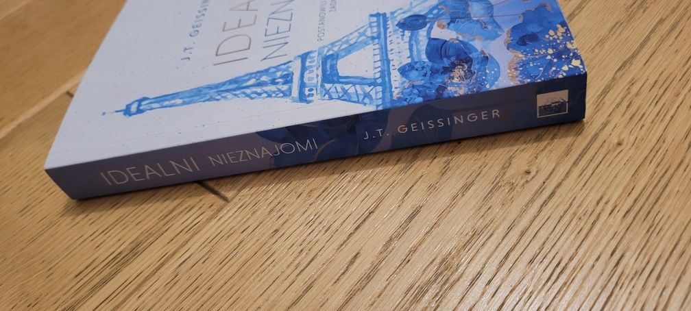 Idealni nieznajomj J. T.  Geissinger