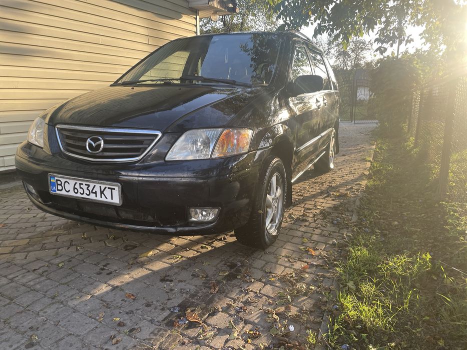 Продам автомобіль Mazda MPV