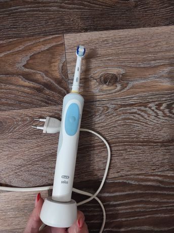 oral b braun зубная щётка электрическая