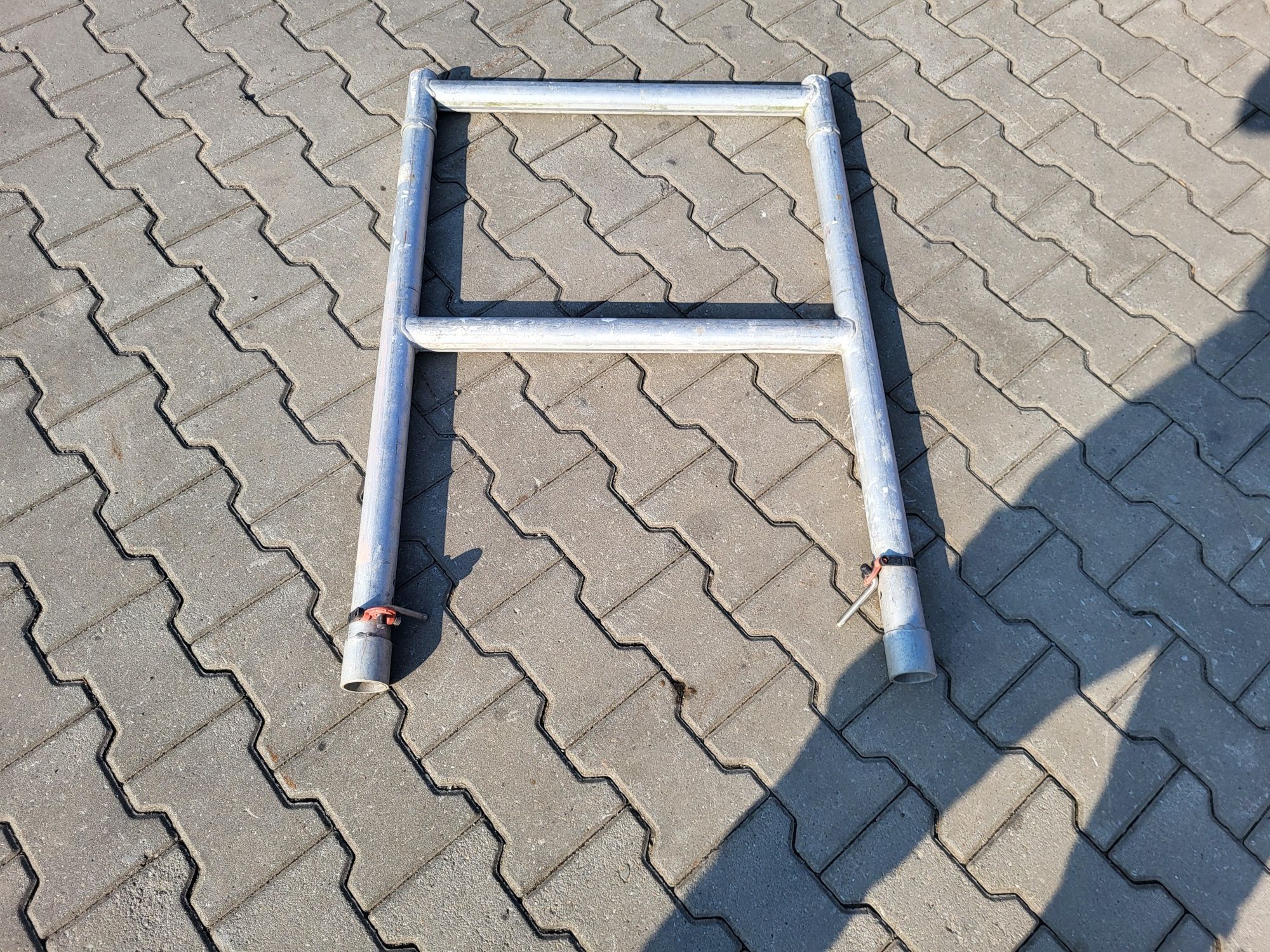 Podpory ramy regulowane do rusztowania Altrex