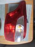 Lampa Ford Focus mk3 2011 kombi lewa