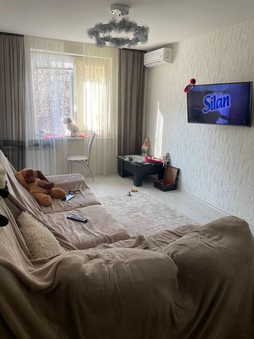 59000 пр.ГАГАРИНА 45а Продам Укомплектованную 3 комн кварт,3 этаж!AS