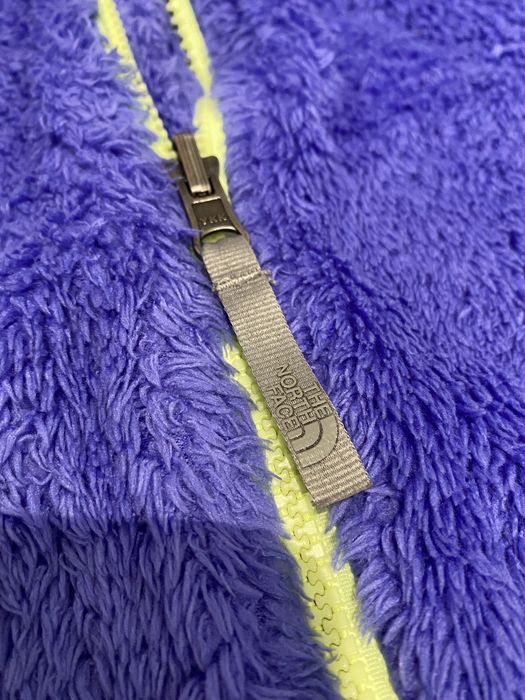 Włochaty polar The North Face wyjątkowy