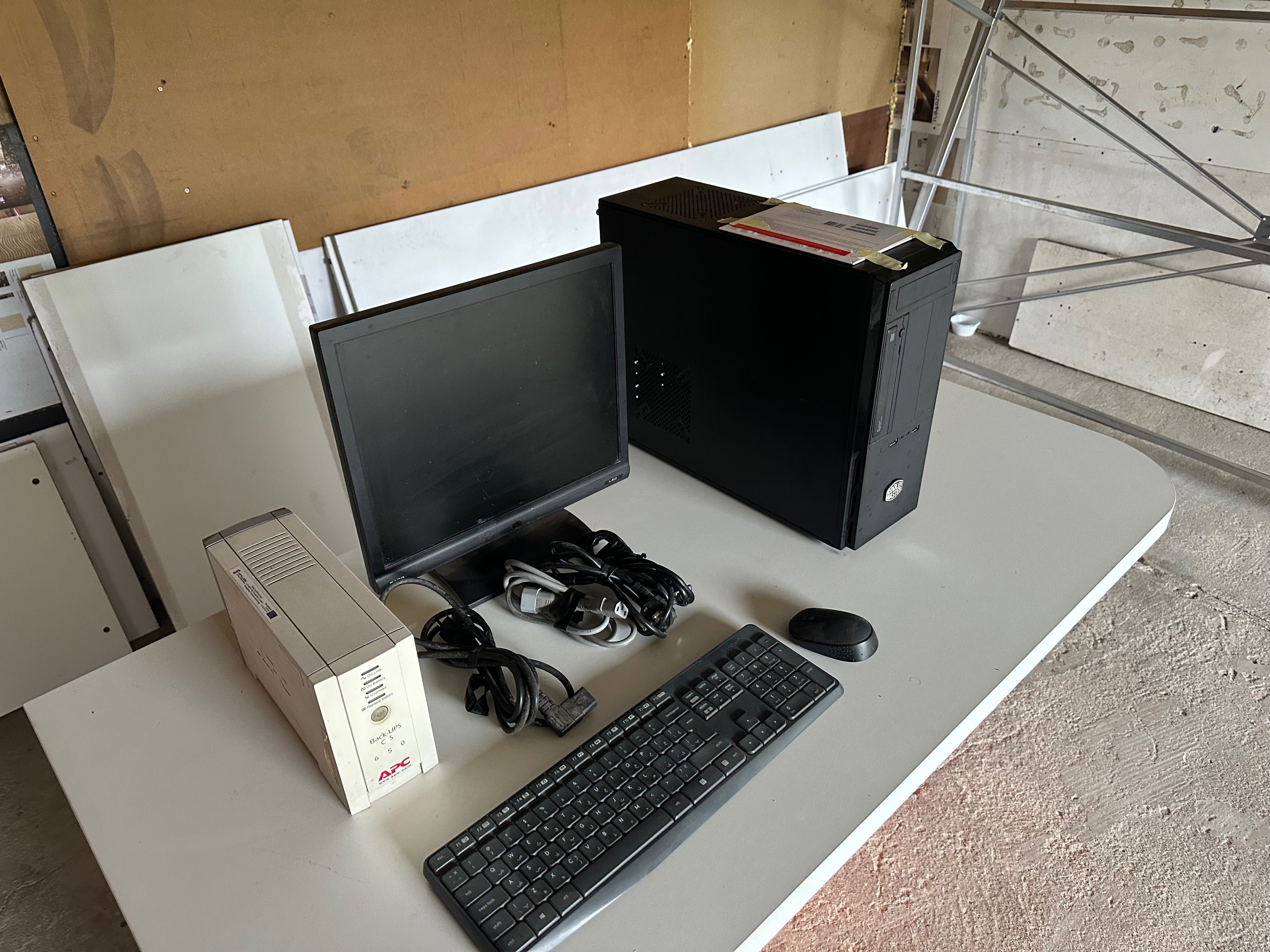 Komputer do biura sklepu zestaw monitor klawiatura mysz ups