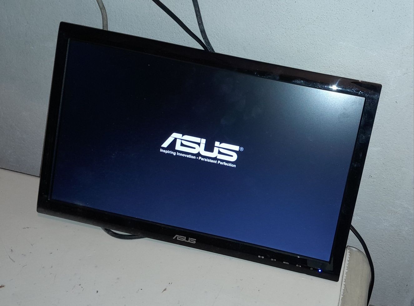 Monitor Preto da Asus 18.5"