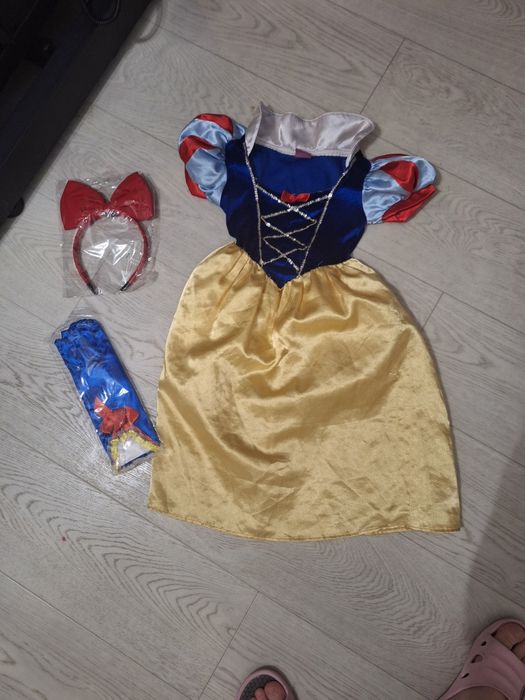 Strój 98/104 królewna Śnieżka przebranie księżniczka