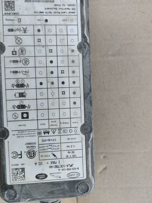 Продаю зарядний пртстрій для електромобіля