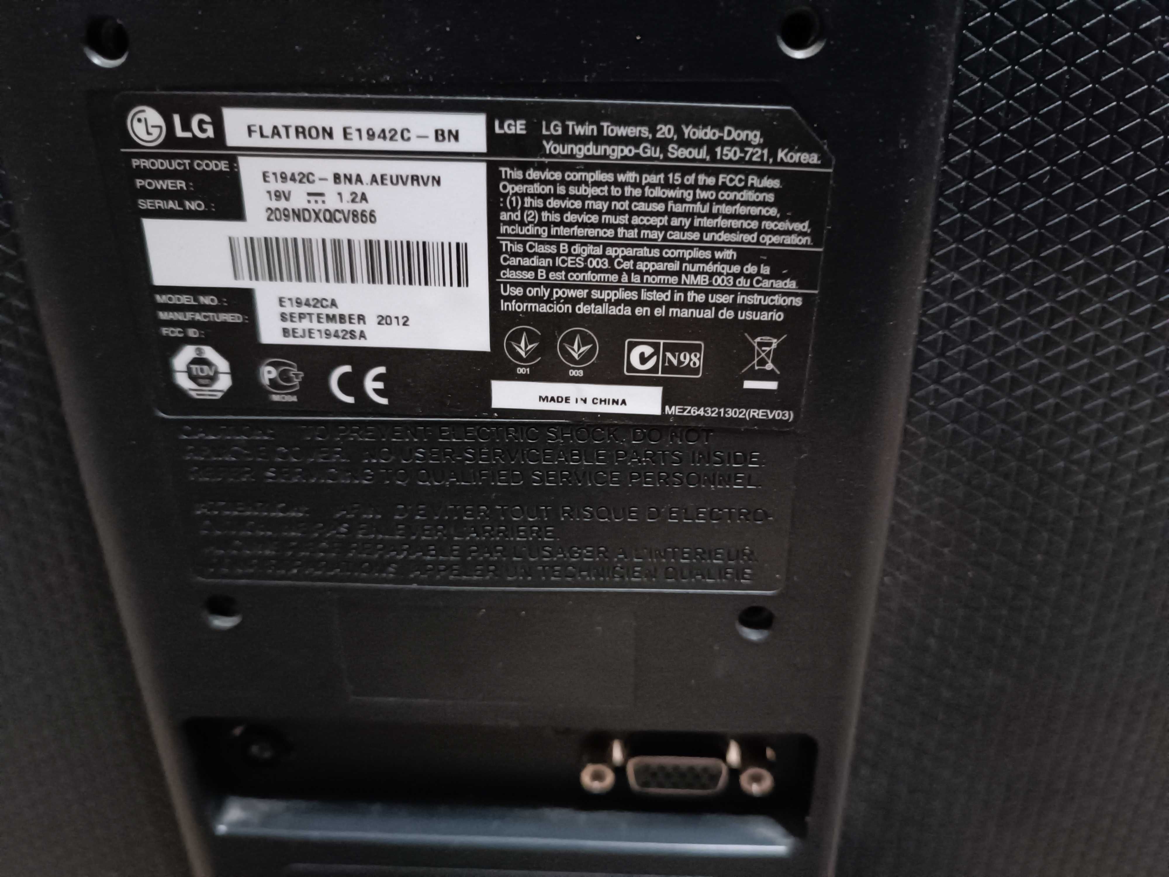 Monitor 19" LG Flatron E1942C-BN czarny