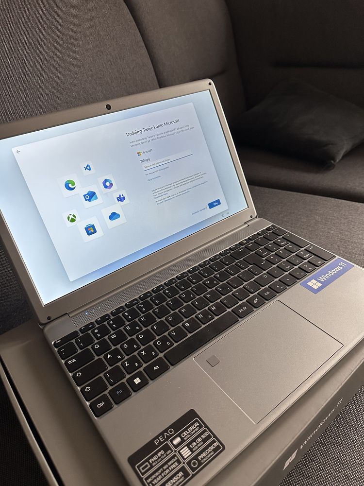 Laptop peaq 15 cali mało używany
