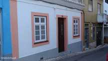 Aluga-se casa térrea no centro Portimão a estudantes/ professores