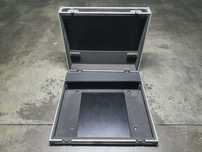 Flight case para mesa Yamaha MG 24/14