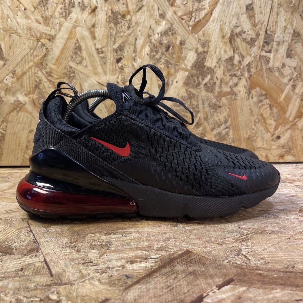 Чоловічі кросівки Nike Air Max 270 "Bred" DR8616-002