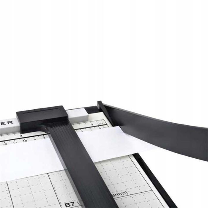 Gilotyna do cięcia paperu mocna metalowa miara b7-a4 samoostrząca