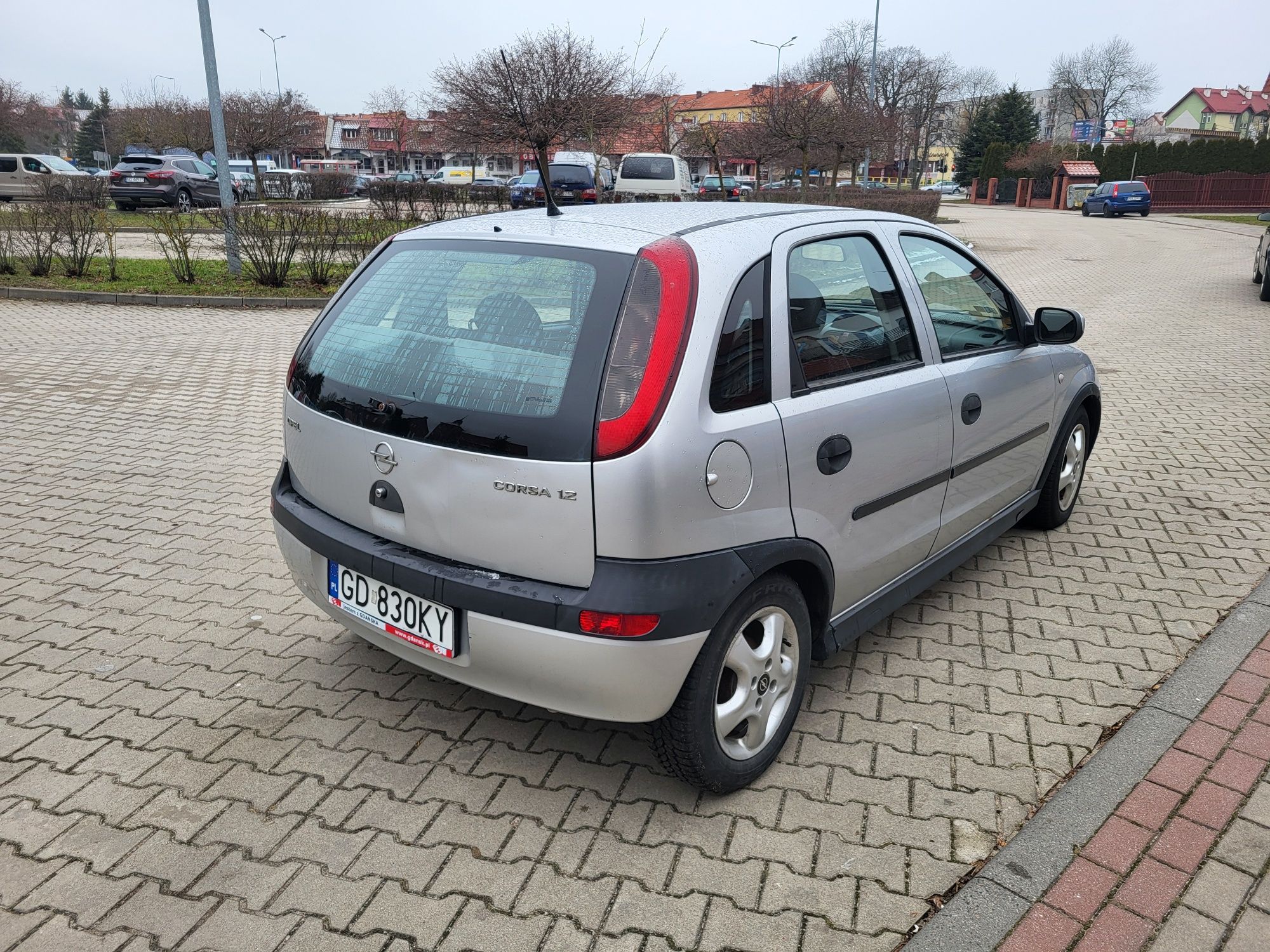 Opel Corsa 1.2 bez gaz Automat 2003r