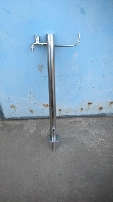 Садовая колонка из нержавейки.