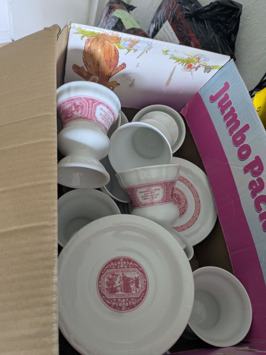 Продам посуд по кілограмах.