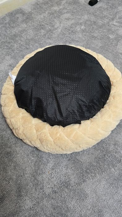 Cama para gato bege
