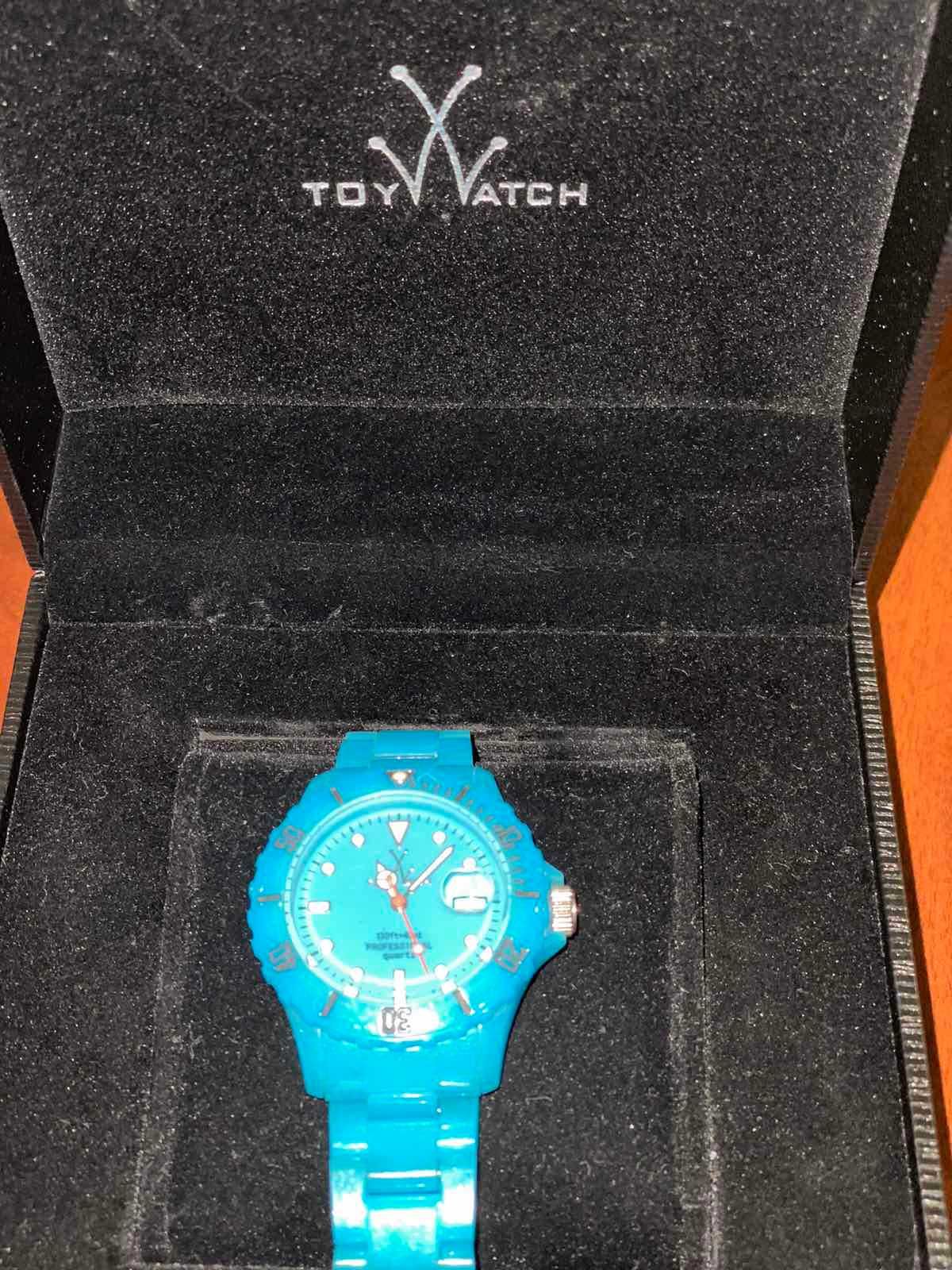 продам часы оригинал toy watch женские