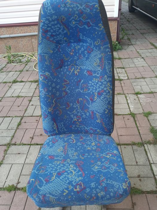 Продам відкидне сидіння автобус