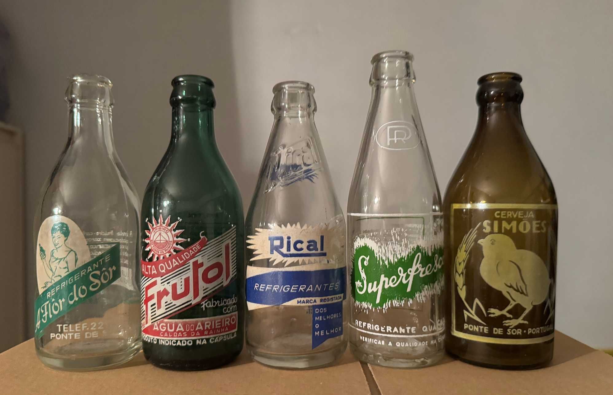 Caixas de Madeira Vasilhame e Tabuleiro Vintage