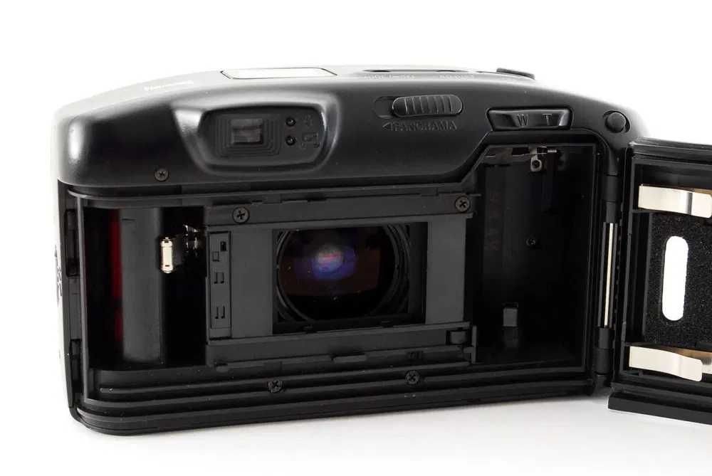Camara Nikon ZOOM 700 VR 35mm Point & Shoot Film Camera