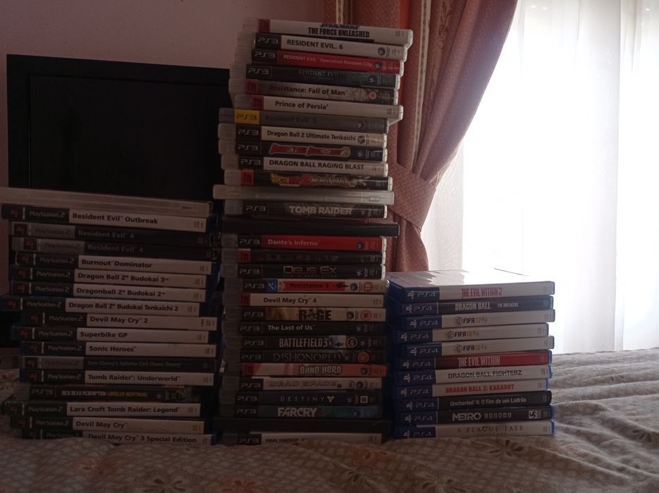 Vários jogos Playstation