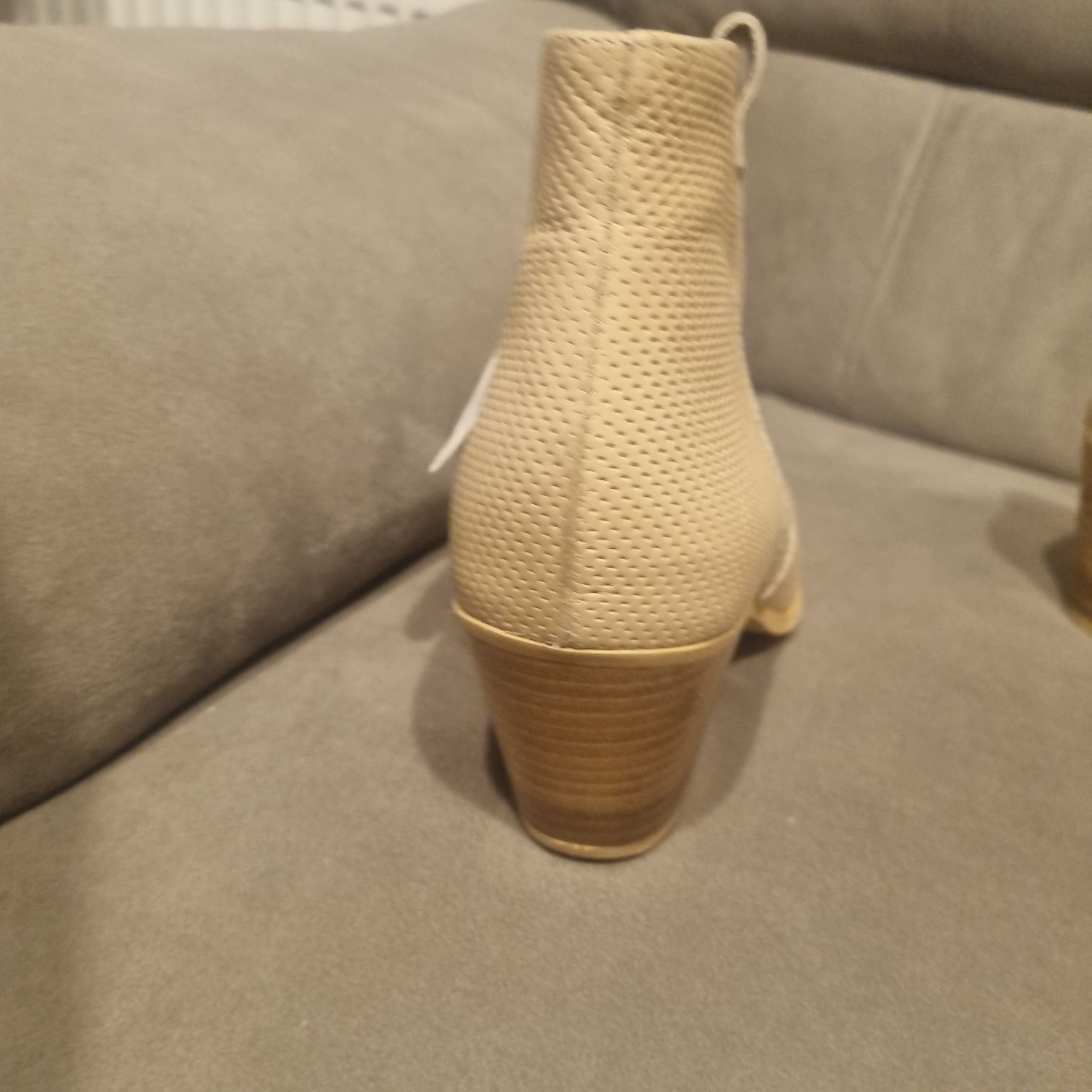 Botki damskie WONDERS r.40 skóra
