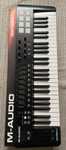 M-Audio Oxygen 49 com mala