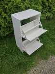 Sprzedam dwie szafki na buty 50x28 wys.134 , 50x28 wys.95