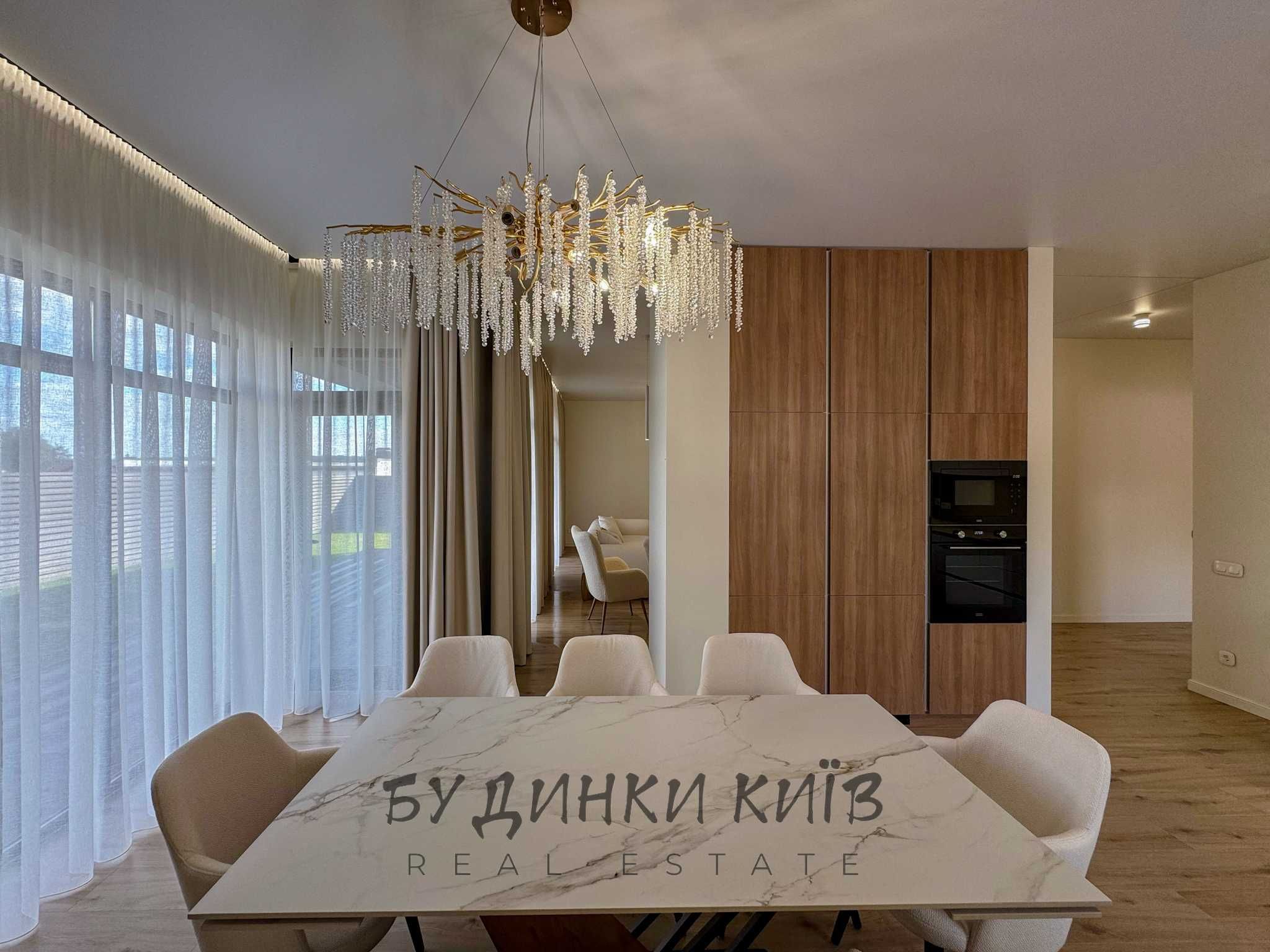 Продаж  будинку з ремонтом в закритому КМ White Stone у Стоянці