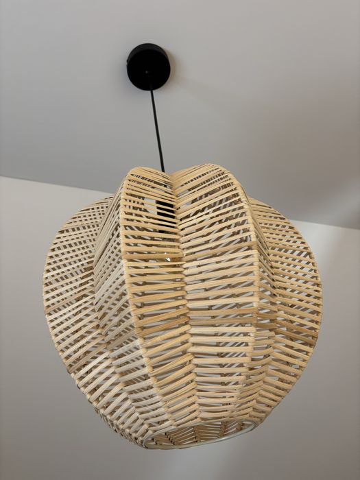 Lampa sufitowa zyrandol kula rattan