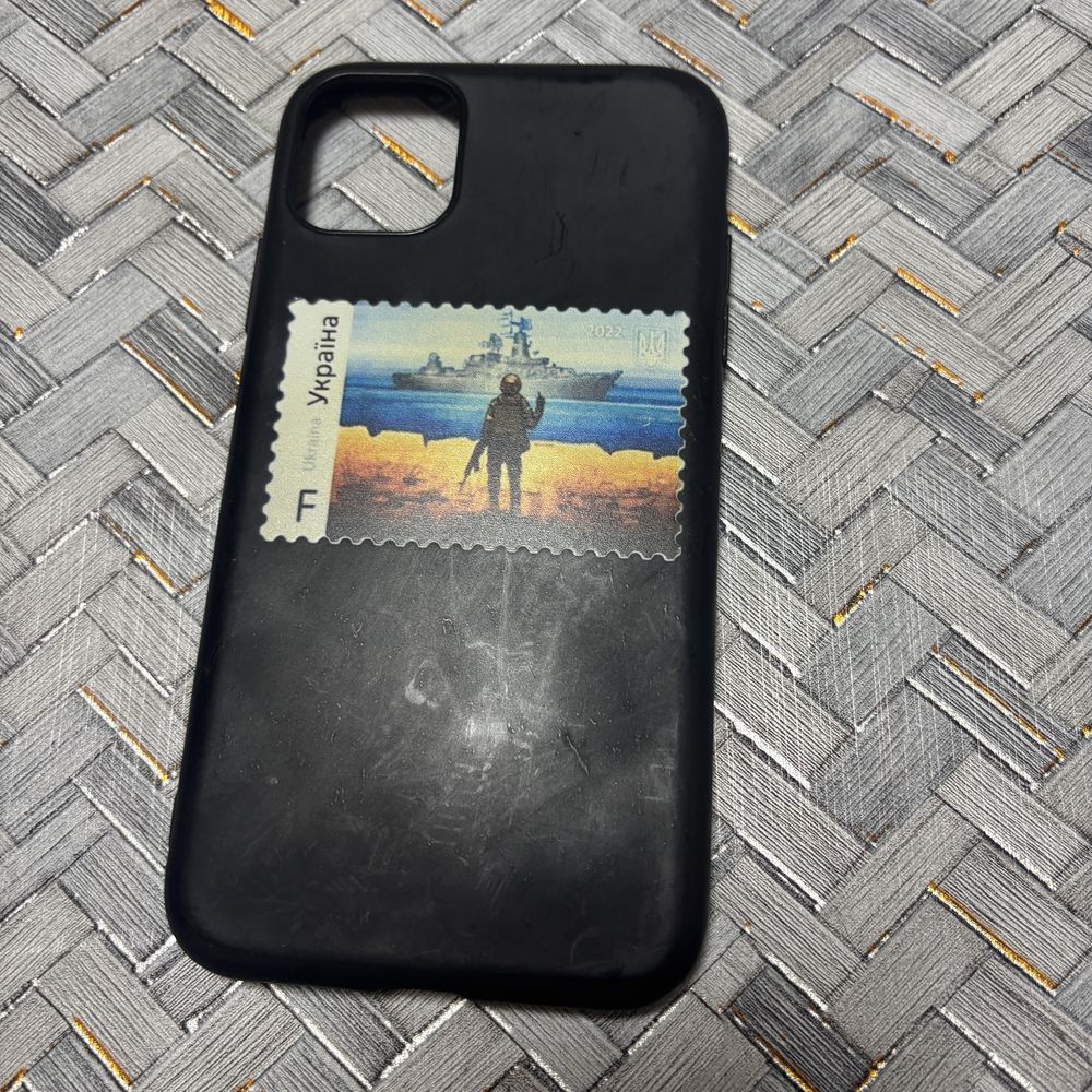 Iphone11,  128гб бувший у користуванні