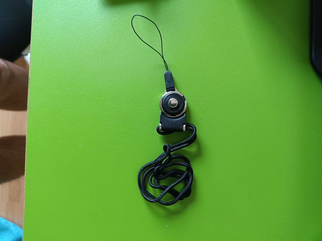 Mini Localizador GPS Inteligente (c/ Caixa e Acessórios)