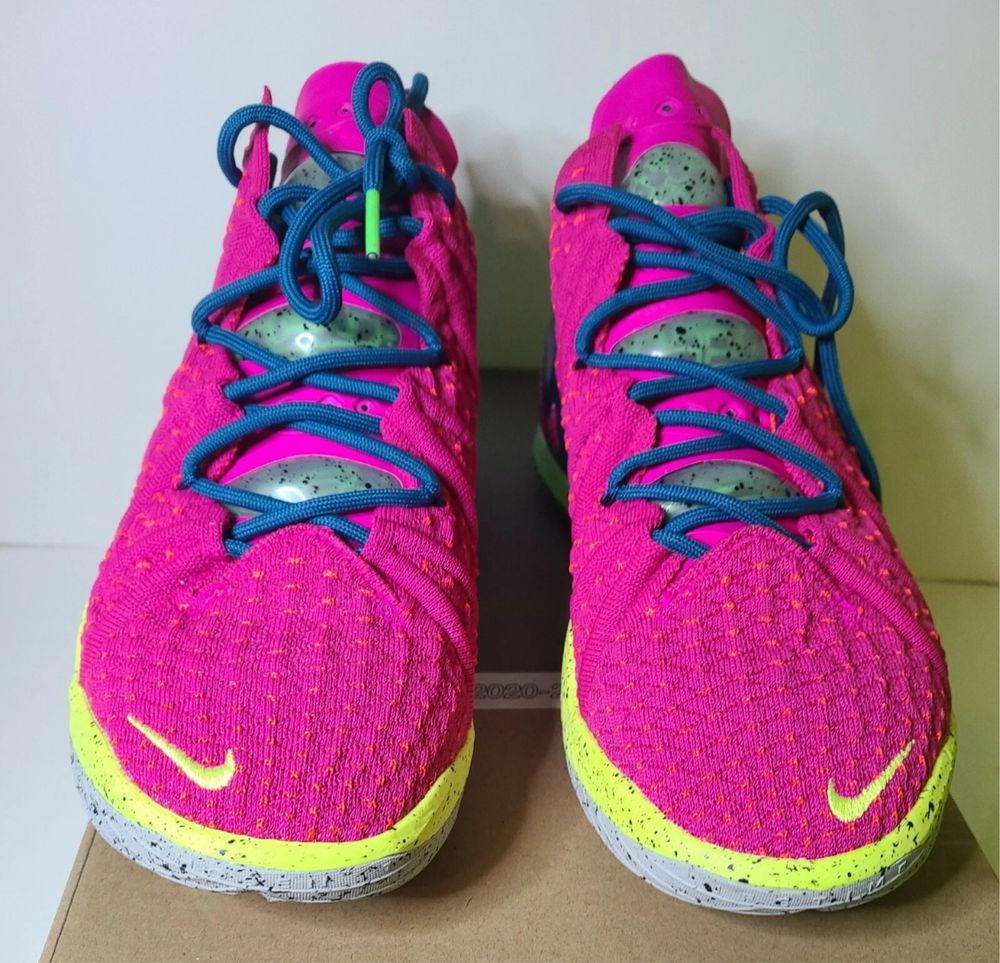Nike Lebron 18 (10.5 US 28.5) XVIII Los Angeles By Night