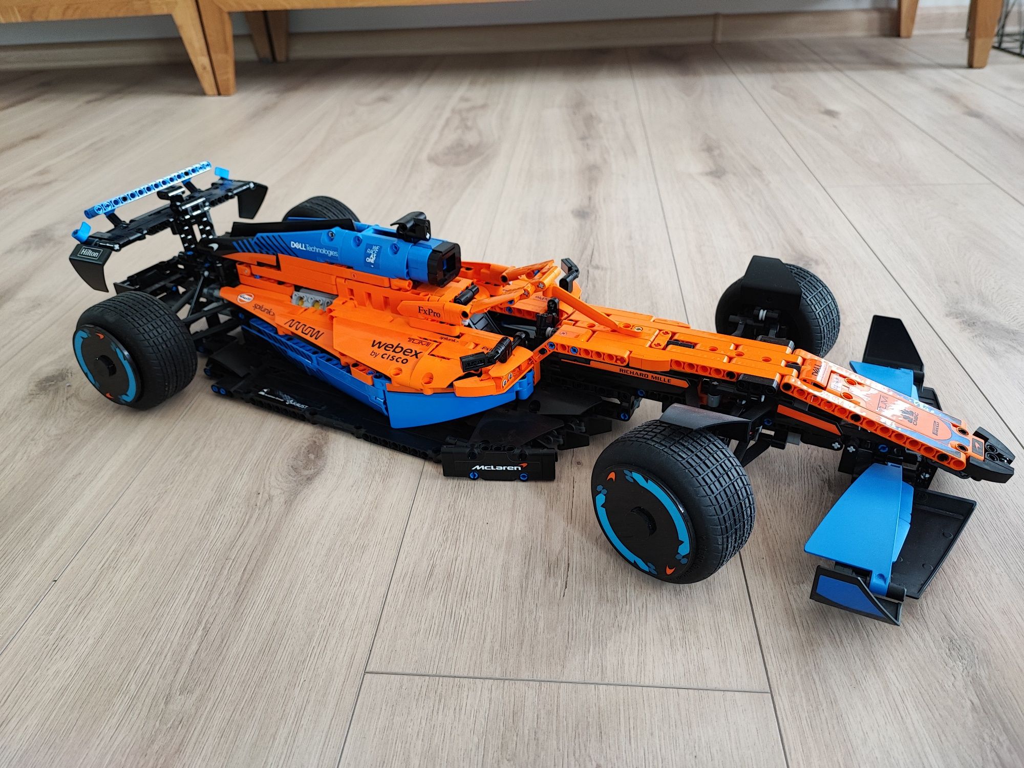 LEGO technic 42141 McLaren Formula 1
