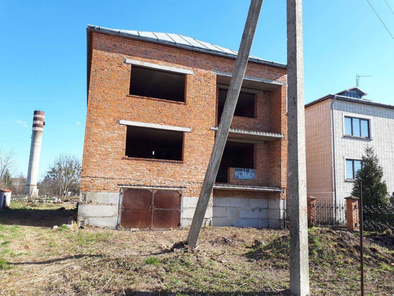 цегляне незавершене будівництво м. Кам'янка-Бузька
