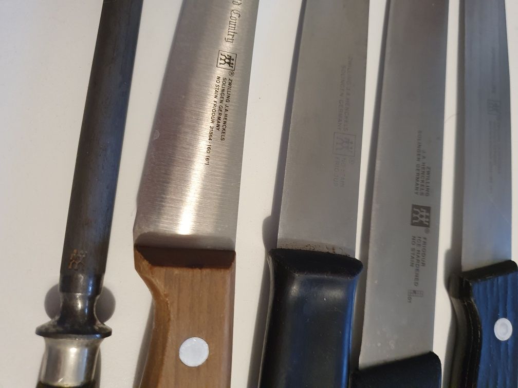 Кухонные ножи , вилки разных производителей